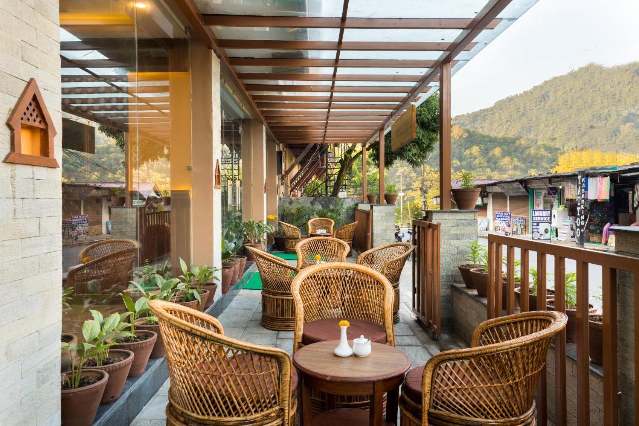 Hotel Lake Shore โพคารา ภายนอก รูปภาพ
